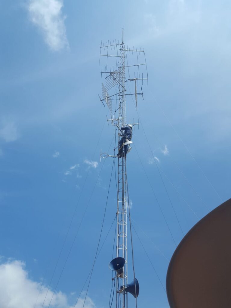 CMG-SOLUTIONS_torre-instalacion
